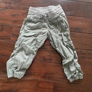 Ivivva Gray Cropped Dance Pant Girls Size 7